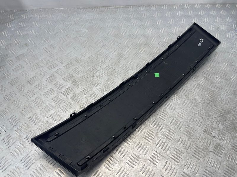 Накладка 4L0807287T94 Audi Q7