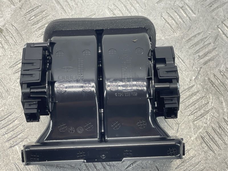 Воздуховод 4G0857042D Audi A7
