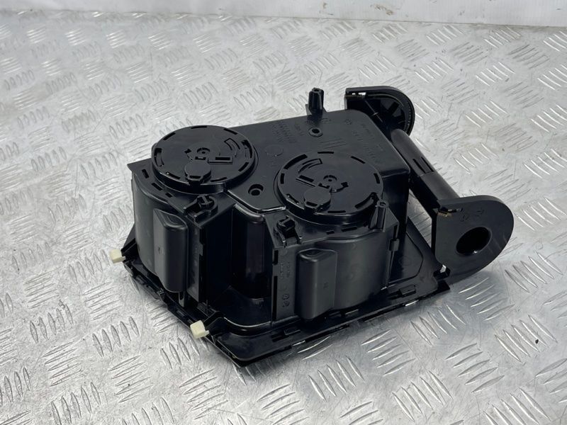 Підстаканник 5NC862531 Volkswagen Tiguan
