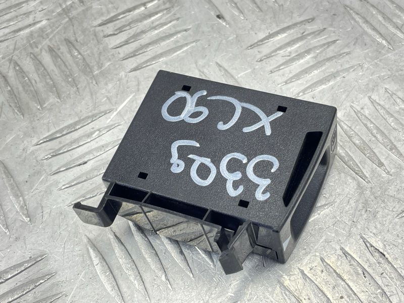 Блок SIM карти 31494702 Volvo XC90 Volvo S60, Volvo S60 Cross Country, Volvo S80, Volvo S90, Volvo V60, Volvo V60 Cross Country, Volvo V90, Volvo V90 Cross Country, Volvo XC40, Volvo XC40 Recharge, Volvo XC60, Volvo XC70, Volvo XC90