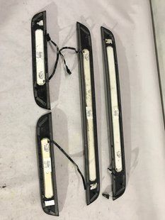 Накладки на пороги з підсвічуванням LED Audi A6