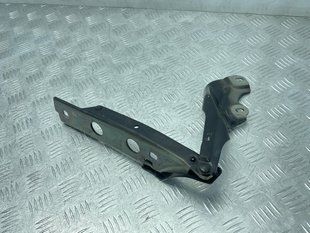 Петля капота 4G8823302E Audi A7