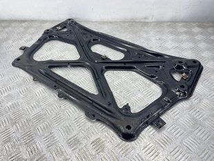 Распорка подрамника 4H0399345Q Audi A6