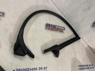 Уплотнительная резинка 4G8845353 Ford Fusion