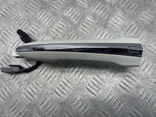 Ручка двери с бесключевым доступом внешняя Infiniti Q50
