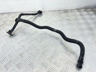 Трубка вентиляції картера 06E131848G Audi Q7
