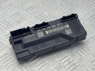 Блок управления крышкой багажника 7P6959107C Volkswagen Touareg