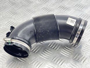 Патрубок воздушный 059129616K Audi A6