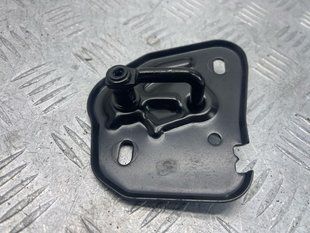 Скоба замка капота 4G0823186 Audi A6