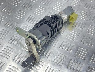 Привідний блок кришки багажника 4M0827851A Audi Q7