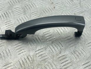 Ручка двери с бесключевым доступом внешняя 8T0837205A Audi Q5