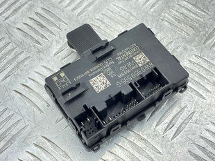 Блок керування дверей 8W0959595G Audi A4 Allroad
