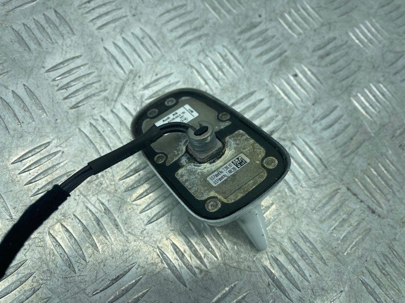 Aнтена плавник 4L0035503N Audi Q7