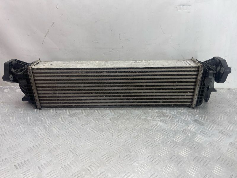 Радіатор інтеркулера 31338306 Volvo XC90