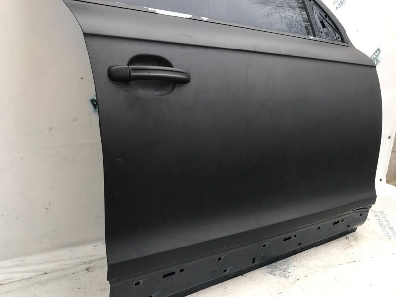 Дверь 4L0831052A Audi Q7