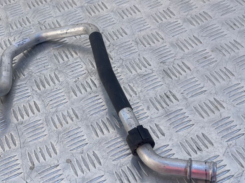 Трубопровід системи охолодження 7P0819858B Volkswagen Touareg