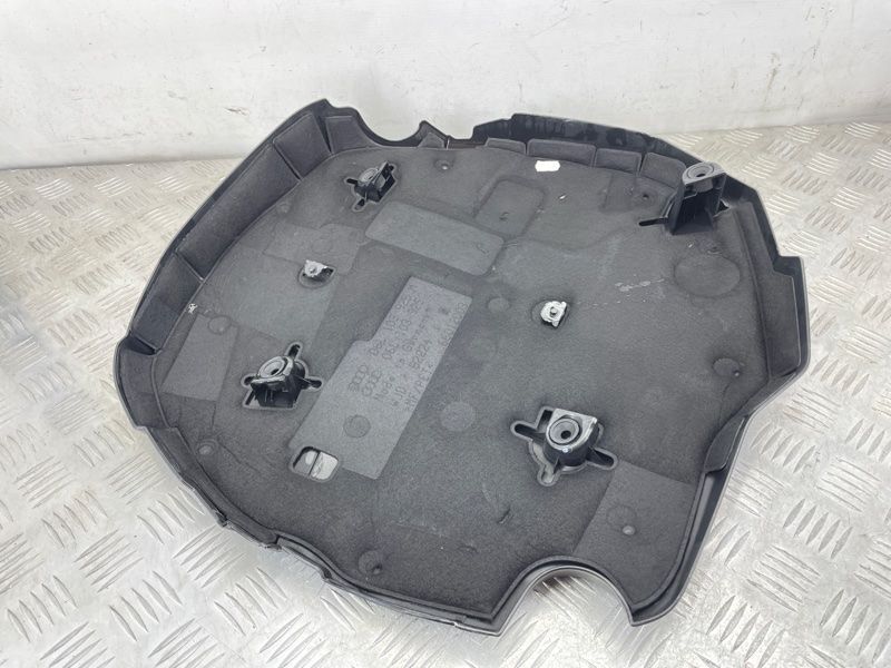 Накладка двигуна 06L103925M Audi A4