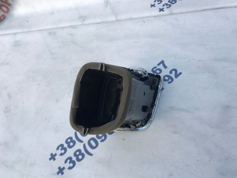 Дефлектор панелі приладів правий 39816572 Volvo XC60 Volvo XC60