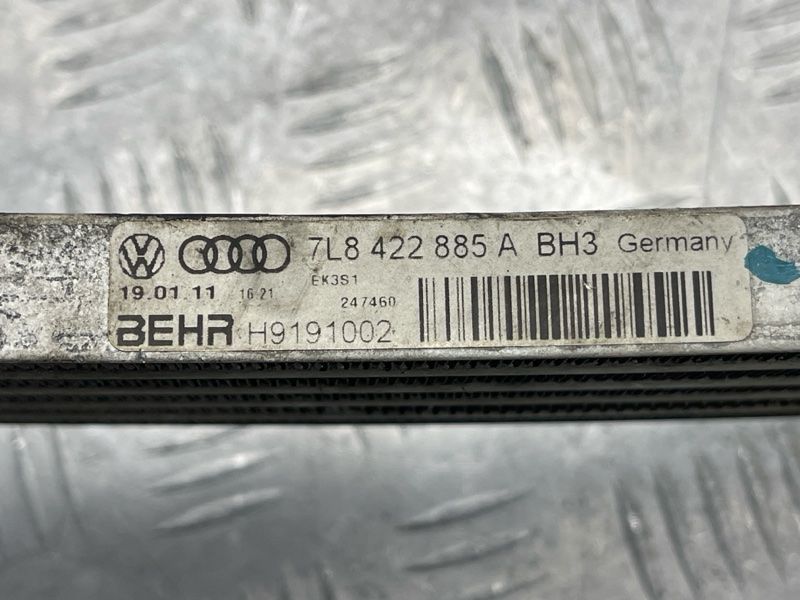 Масляний радіатор 7L8422885A Audi Q7