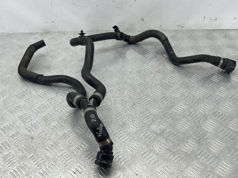 Патрубок 31368751 Volvo XC60