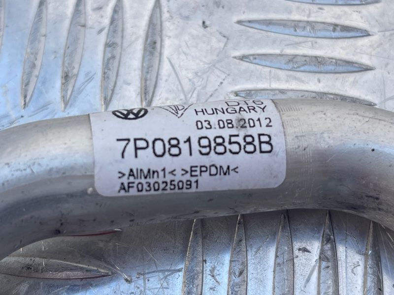 Трубопровід системи охолодження 7P0819858B Volkswagen Touareg