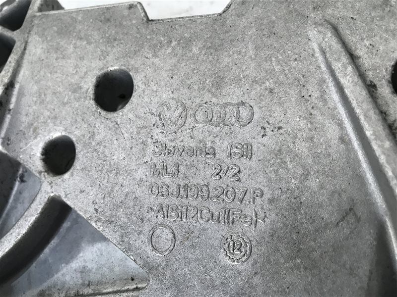 Кронштейн опори двигуна 06J199207P Volkswagen CC