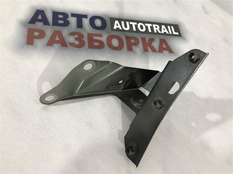 Распорка крыла 4G8821136D Audi A7