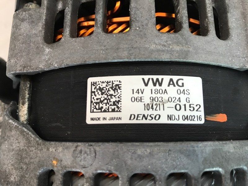 Генератор 06E903024G Audi Q7