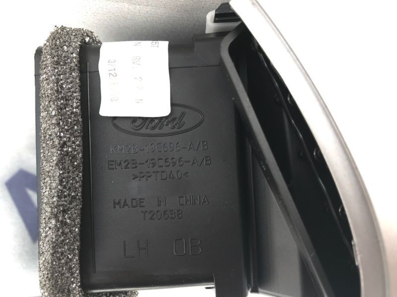 Дефлектор воздуховода EM2B19C696A Ford Edge