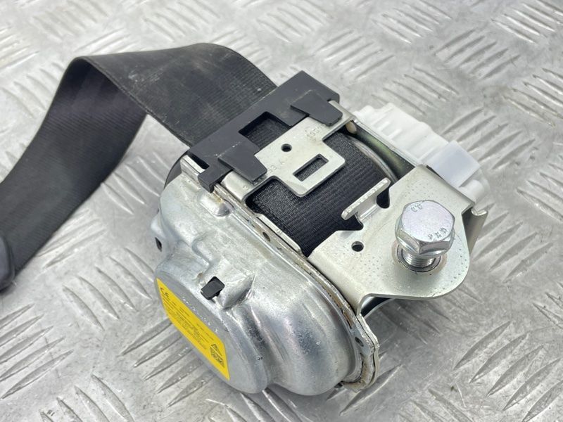 Ремінь безпеки сидіння 2-го ряду 8W0857805AV04 Audi A4