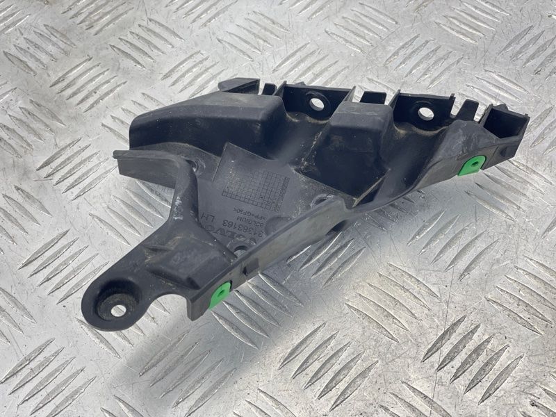 Кронштейн переднього бампера 31383163 Volvo XC60