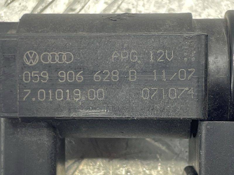 Клапан перетворювач тиску 059906628B Volkswagen Touareg