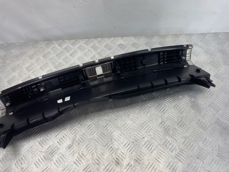 Накладка замка багажника 4G8863471 Audi A7