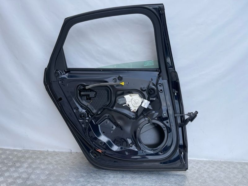 Дверь 4G5833051 Audi A6