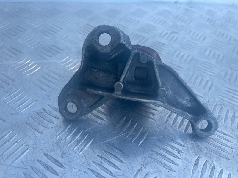 Опора / кронштейн двигуна 4H0199343D Audi A7