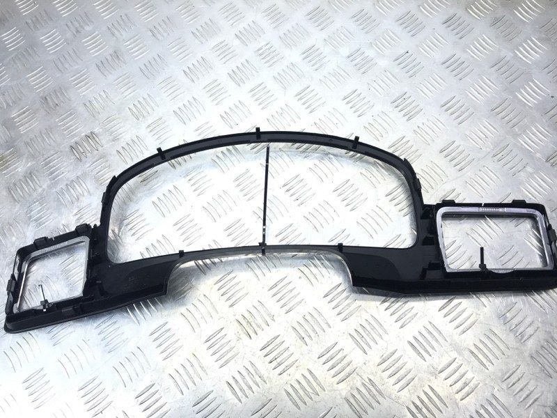 Рамка приладової панелі 7P1857189B Volkswagen Touareg