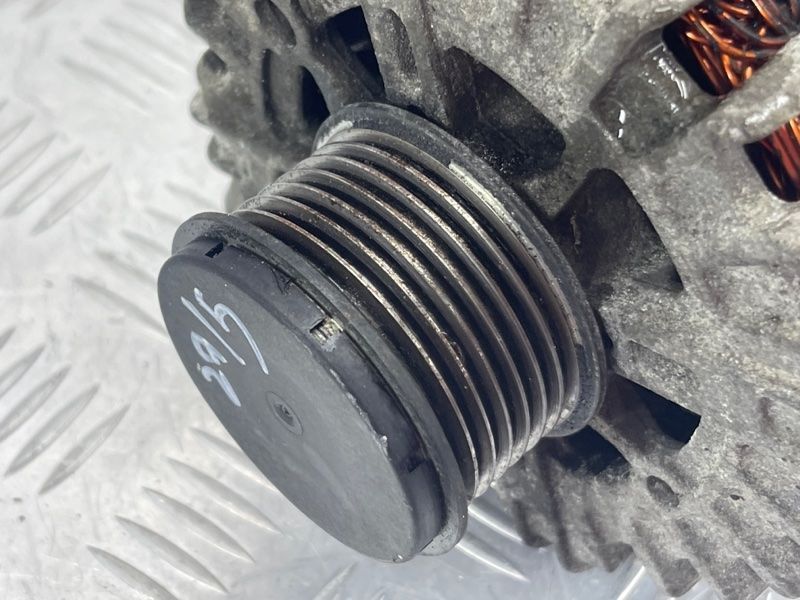 Генератор 03H903023D Volkswagen Touareg
