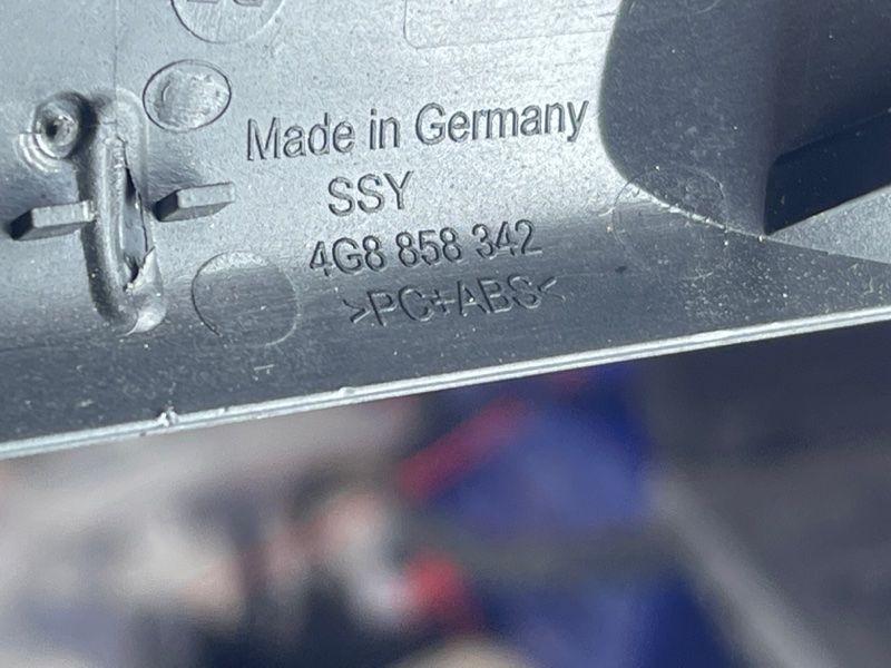 Накладка торпедо Audi A7