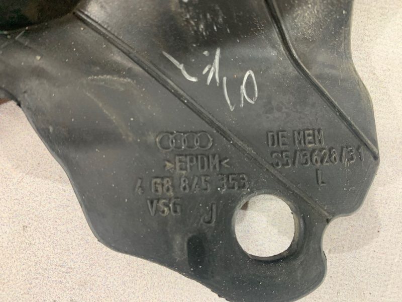 Уплотнительная резинка 4G8845353 Ford Fusion