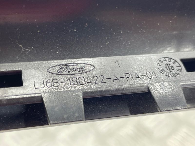 Накладка LJ6B18D422A Ford Escape