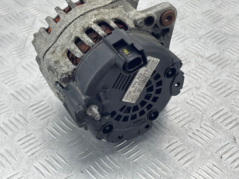 Генератор 03H903023D Volkswagen Touareg