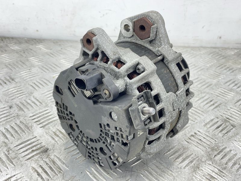 Генератор 30659580 Volvo XC90