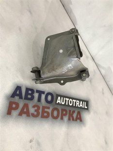 Кронштейн подушки двигателя 4G0399059A Audi A7