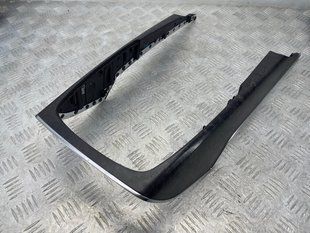 Накладка центральної консолі 4G0864261ATND8 Audi A6