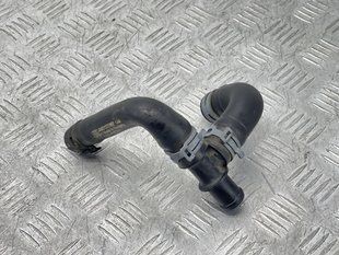 Шланг системи охолодження 4M0122096F Audi Q7