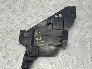 Кріплення фари 8R0941453A Audi Q5