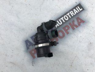 Дополнительный насос ОЖ / Помпа 7L0965561K Audi Q7