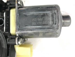 Мотор стеклоподъемника 8W0959801 Audi Q7