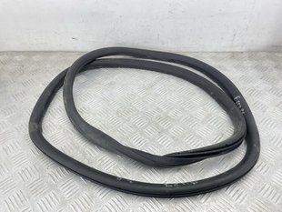 Уплотнитель двери Ford Escape
