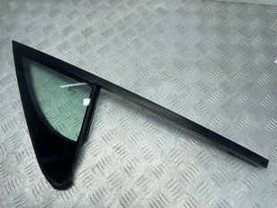 Стекло глухое передней двери левое 4M0845113 Audi Q7 Audi Q7, Audi SQ7